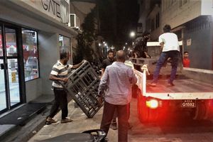 ސިޓީ ކައުންސިލުން ޕެލެޓްތައް ނަގަން ފަށައިފި