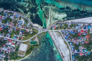 އައްޑޫން ވެސް ޝަރުތު ހަމަވާ އެއްމެނަށް ގޯތި ދެނީ