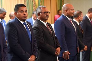 ރައީސް އޮފީހަށް ފަސް މިނިސްޓަރުން އައްޔަން ކުރައްވައިފި