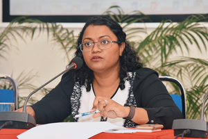 ކޮމިޓީން ބަލަން އުޅެނީ އަސާސެއް ނެތް ތުހުމަތުތަކެއް: ޝިއުނާ