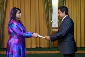 އާޒިމާގެ ދިފާއަށް ބިޝާމް، ދައުވާ ބޭރުކޮށްނުލުމުން އިސްތިއުނާފަށް
