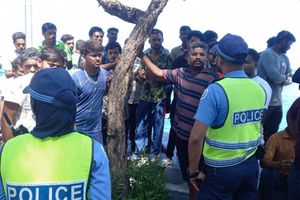 މުސާރަ ނުދީގެން ބިދޭސީންތަކެއް ރައީސް އޮފީސް ދޮށަށް އެއްވެއްޖެ
