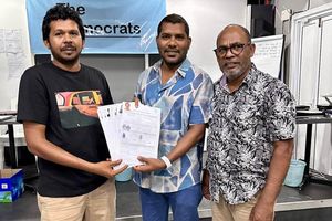 ވެމްކޯގެ ޗެއާމަން ވަކިކުރަން ފޮނުވައިފި