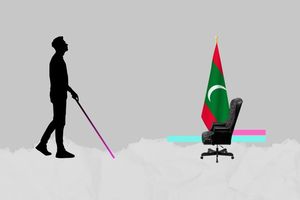 ލޯ އަނދިރިމީހާ ލޮލަށް ފެންނާން ފެށުމުން ފުރަތަމަ އެއްލާލާނީ އަސާގަނޑެވެ. 