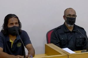 ބަޑި އާއި ބޮން ހެދި ކަމަށް ތުހުމަތުވާ މީހުން ދައުލަތުގެ އެހީގައި ވަކީލުން ހޯދަން އެދިއްޖެ 
