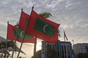 ދަތި ޙާލަތުގެ މަދަދުގާރެއްގެ ގޮތުގައި ޅެންވެރިކަން