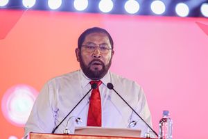 ތައުލީމީ ބޭފުޅުން ނުކުމެ ރަނގަޅު ކެންޑިޑޭޓު ދައްކަން ޖެހޭ: ގާސިމް