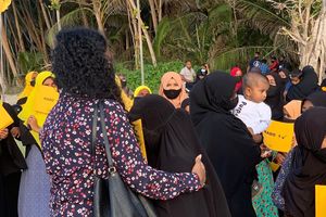 ރާޝިދުގެ ކެމްޕެއިނަށް ވަޑައިގެންނެވި ނަޝާއަށް ހޫނު ތަރުހީބެއް