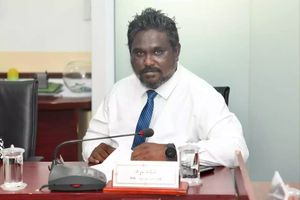 "ހައުސިން ކޮމިޓީން މަސައްކަތް ނުކުރެވެނީ އެންމެ މީހަކާ ހެދި"