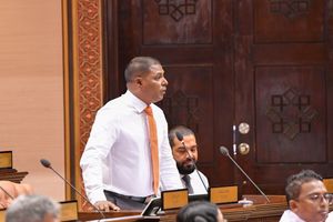ވެލިދޫގެ ތަރައްގީ ހުއްޓިފައި ވާތީ އައްބާސްގެ ކަންބޮޑުވުން!