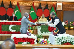 ރައީސްގެ ބަންގްލަދޭޝް ދަތުރުފުޅު: ގުޅުން ބަދަހިކުރަން ހަތަރު އެއްބަސްވުމެއް 