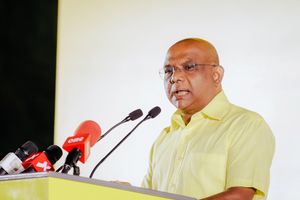 ޕްރިފެރެންޝަލް ވޯޓަށް ދަނީ ވޯޓު ގަޑުބަޑު ކުރަން، އެ ފުރުސަތު ދީގެން ނުވާނެ: ޝާހިދު 