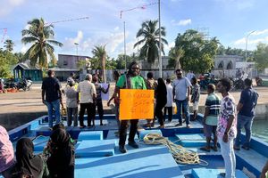 ސަރުކާރުގެ އެދެވޭ ޖަވާބެއް ނުލިބޭ ނަމަ މަސްވެރިން މާލެ އަންނަނީ