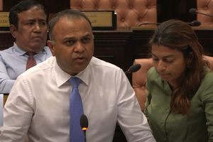 މަޖިލީހުގައި އުޅުއްވަނިކޮށް، ރިޔާސަތަށް ޝަރީފު، އީވާ އިހުތިޖާޖަށް