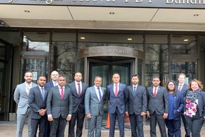 ފުލުހުންގެ އިސްވެރިން އެފްބީއައިއާ ބައްދަލުކޮށްފި