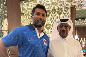 އެތުލެޓިކްސް ކޯޗު ހުސެއިން އަށް އެމްއޯސީގެ ކޯޗިން ސްކޮލާޝިޕެއް 