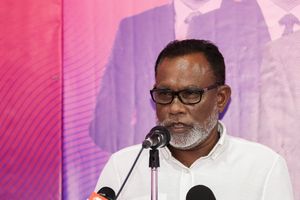 "ކޭކުން" ލިބޭ މިންވަރު އަހާކަށް ނުޖެހޭ، އަންނަން ޖެހޭނީ ޝަރުތެއް ނެތި: އަބްދުއްރަހީމް 