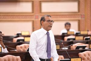ނަޝީދު ގޮވައިލެއްވީ ކުރީގެ ވަޒީރު އަސްލަމަށް ދައުވާ ކުރެއްވުމަށް