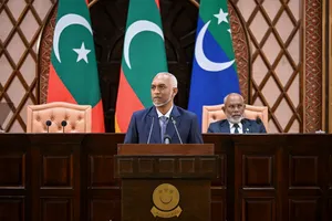 އިސްކުރާނީ އަވައްޓެރިންނާއި އިސްލާމީ ގައުމުތައް: މުއިއްޒު