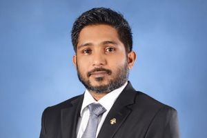 މަޖިލީހުގެ ވޯޓާއެކު ކްރިމިނަލް ކޯޓުގެ ގާޒީ ފާއިޒު ވަކިކޮށްފި