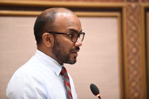 ފަސް މަހަށް ބޭނުންވާ ބޭހާއި، ކާޑާއި ތެޔޮ އެބަހުރި: އަމީރު