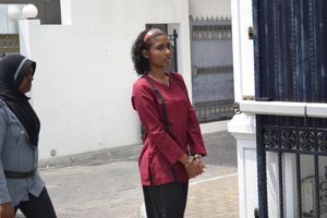 ނަޒާހާ ސުޕްރީމް ކޯޓުގައި: ބޭނުންވަނީ ލަސްވިޔަސް އޭނާގެ އަޑު އިއްވަން