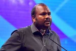 އަލީ ވަހީދުގެ ޕާސްޕޯޓް ހިފަހައްޓަން އަނެއްކާވެސް ކޯޓުގައި އެދެފި 