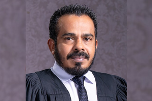 ހައިކޯޓު ހިންގުން ވަގުތީ ގޮތުން ޖަމީލްއަށް