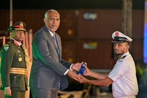 ތުރުކީން ދިން މަނަވަރުގެ ކޮމާންޑަރަކީ ޝިނާން