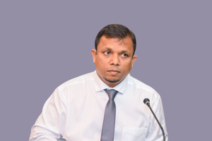 ޝަފީގުގެ އިސްތިއުފާއާ ގުޅިފައި އޮތީ މަސްވެރިންގެ މުޒާހަރާ!