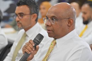 ގައުމަށް ގެއްލުންވަމުންދަނީ މި ސަރުކާރުގެ ގޮތެއް ނެތުމުން: ޝާހިދު
