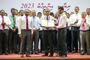 ޕީޕީއެމްގެ ލީޑާޝިޕުން ޔާމީންގެ ކެންޑިޑެސީ ފޯމު އީސީއަށް ހުށަހަޅައިފި