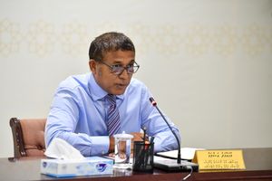 "މިދައުރުގައި ރ. އަތޮޅުގެ ދެކުނުގައި އެއާޕޯޓް އެޅޭނެކަމެއް ނޭނގޭ"