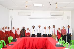 އަލިފުށީގައި ހިންގަމުންދާ މަޝްރޫއުތަކާ ގުޅޭ ގޮތުން މަޝްވަރާކޮށްފި