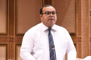ރައީސުންނަށް ކިޔާ ވަނަންތަކާ ގުޅޭ ގޮތުން މަޖިލީހުގައި ބަހުސަކަށް 