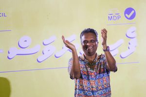 މަޖްލިސް އިންތިހާބު ބޮޑުތަނުން ކާމިޔާބުކުރާނަން: އާޒިމް