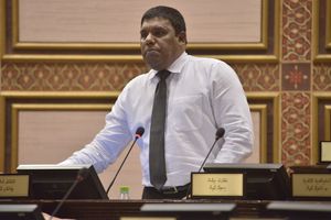 ރައީސްގެ މޫނަށް ކުޅުޖަހަން މުސްތަފާ ގޮވާލި މައްސަލަ ބަލަނީ