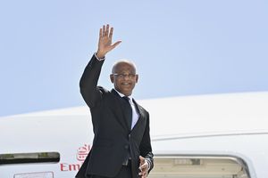 ޔޫއޭއީގެ އާ ރައީސްއާ ރައީސް ސޯލިހު ބައްދަލުކުރައްވައިފި
