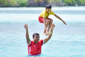 ބަކެޓް ލިސްޓް: ކޮވިޑަށް ފަހު ފިޔޯރީ އަށް!