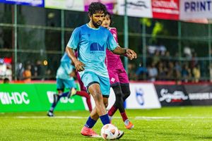 ކްލަބް މޯލްޑިވްސް ކްލަސިކް: ކްލަބް 220 ބަލިކޮށް ޓްރާންސްޕޯޓް ދެ ވަނަ ބުރަށް