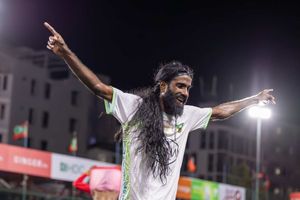 ސެމީގެ ފުރަތަމަ މެޗުގައި ވެމްކޯ އާއި ސްޓެލްކޯގެ ކުރިމަތިލުމެއް