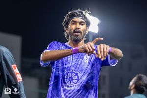ޒީދާނަށް މި ފަހަރު ގޯލްޑަންގައި އޮތީ ބޮޑު ޓާގެޓެއް