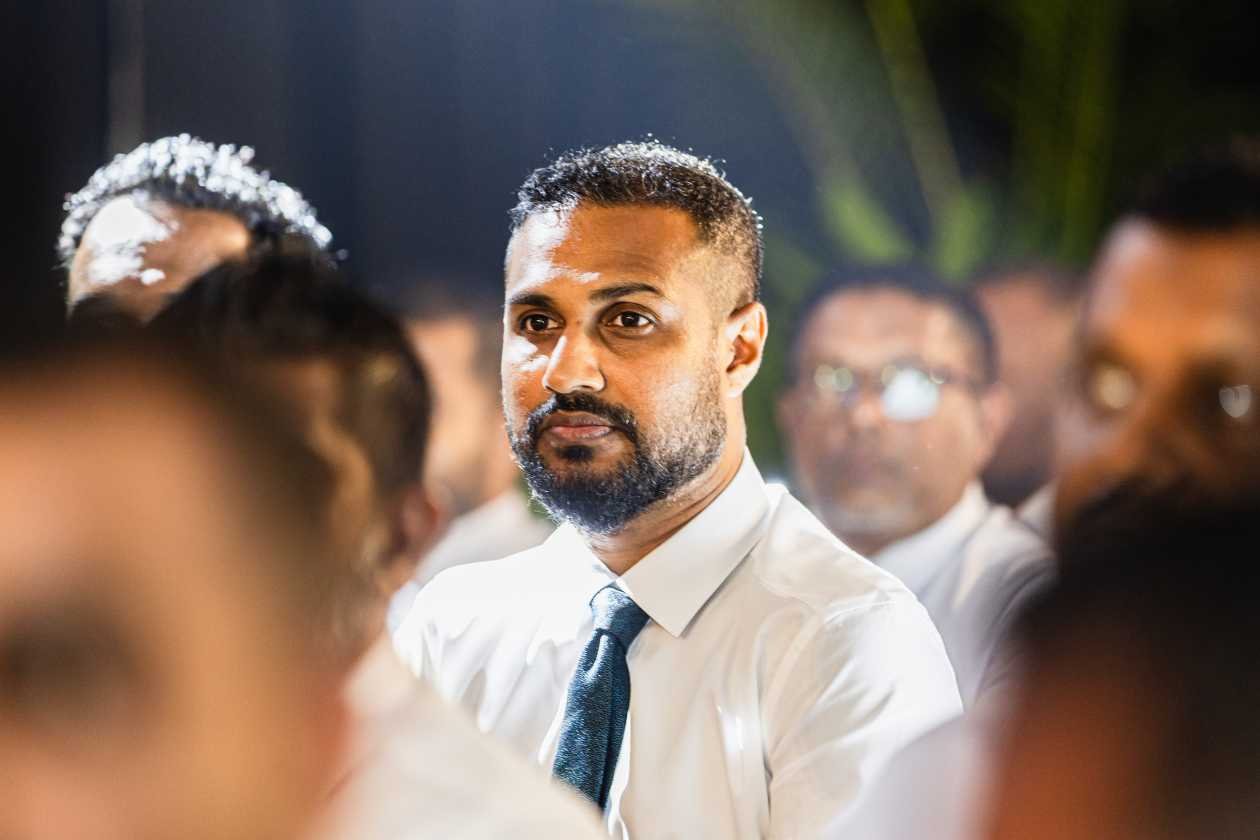 ފެނަކައިން އެޕޯލޯއަށް 27 މިލިއަން ދައްކަން ހުކުމްކޮށްފި