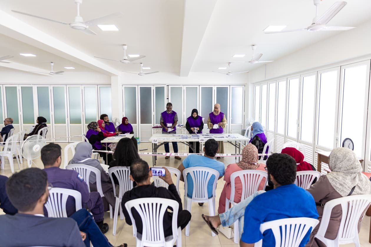 ރާއްޖެއިން ބޭރުގައި ވޯޓުލާން ރަޖިސްޓްރީވި މީހުން އިތުރުވެއްޖެ