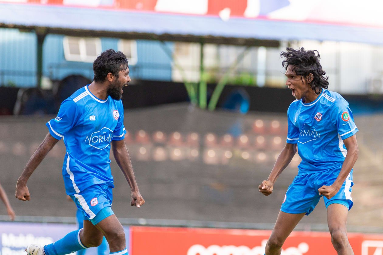 ފަސޭހައިން ބީޖީ ބަލިކޮށް މަސް އޮޑި ސެމީ އަށް 