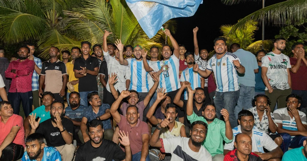 Supporters gather at the Artificial Beach area to watch the match between Austria and Argentina. Large crowds typically flock to the public screens across Malé primarily for matches featuring Argentina or Brazil. -- Photo: Mohamed Shahuzan / Adhadhu