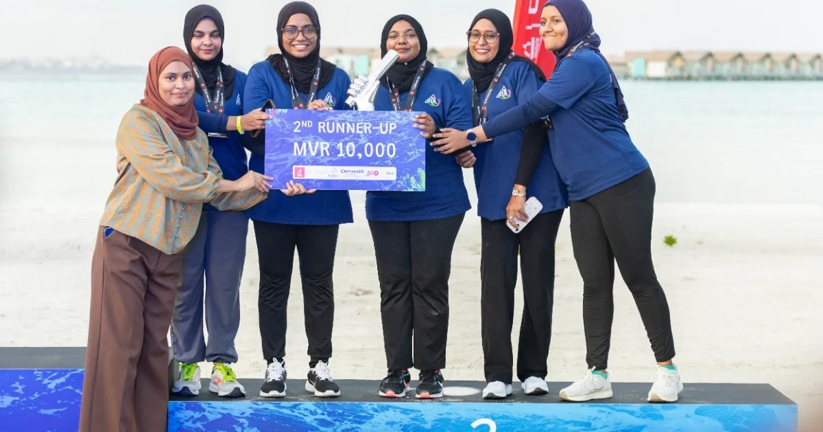 ބީއެމްއެލް ވީރަން - ކޯޕަރޭޓްސް ދުވުމުގެ އަންހެން ކެޓެގަރީން ދެވަނަ ރަނާއަޕް ހާސިލުކުރި ޓީމު -- ފޮޓޯ: މުހައްމަދު ޝަހުޒާން / އަދަދު