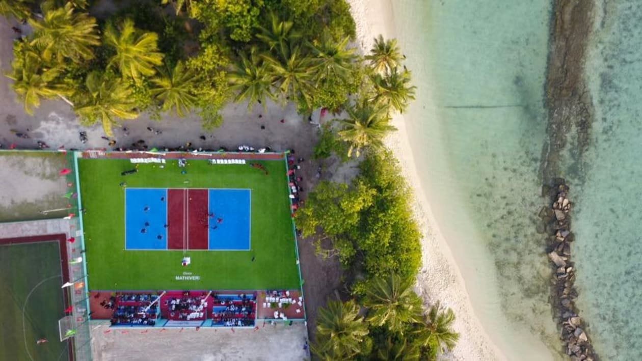 މަތިވެރީގައި ރަނގަޅު ފެންވަރުގެ ވޮލީ ކޯޓެއް 