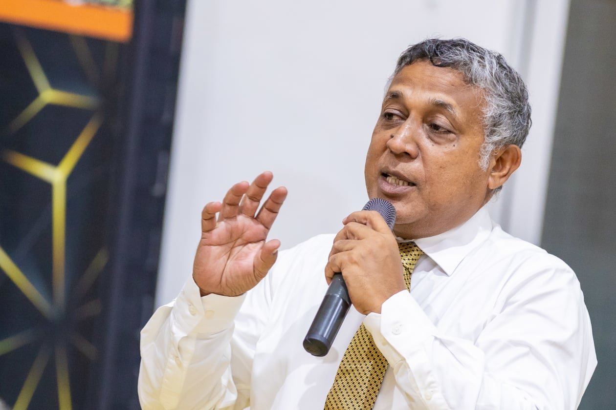"އާރްޓީއެލް ލޯގޯގެ ރީނދޫ ކުލައިން ރަމްޒު ކޮށްދެނީ އެއްގަމުދަތުރު"