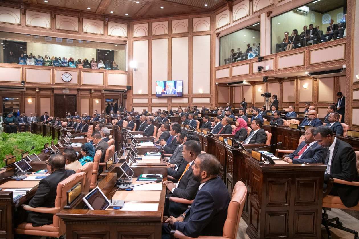 ބޭރުގެ ޖަމިއްޔާތަކަށް އައްޔަނުކުރާ މީހުންގެ ނަންތަކަށް ރުހުންދީފި